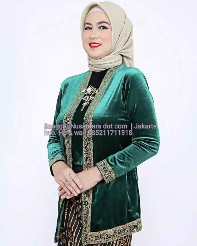 Baju adat kebaya